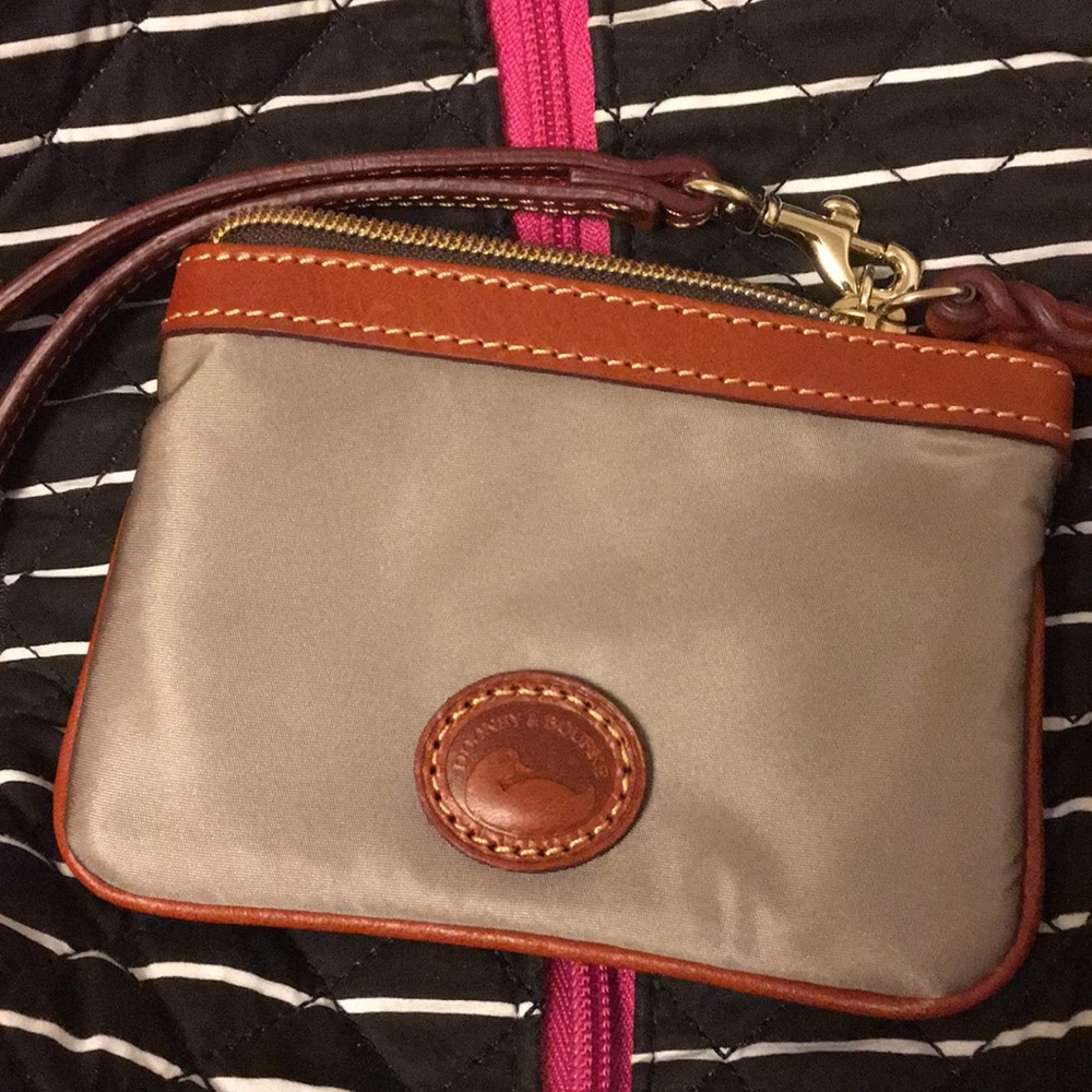 Dooney & Bourke wristlet